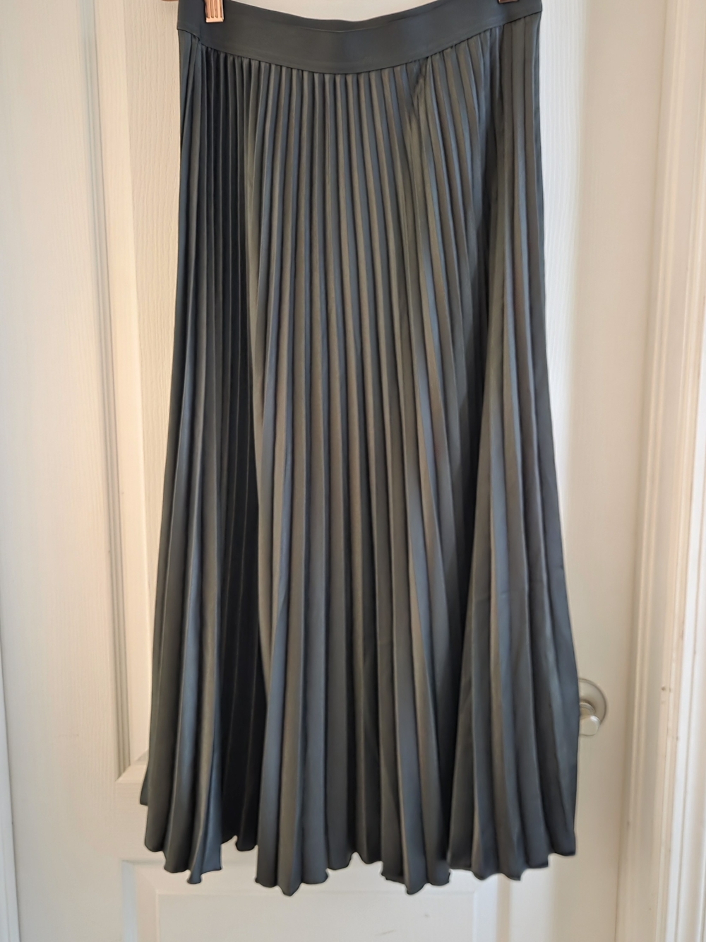 H&M Pleated Maxi Skirt - Charcoal